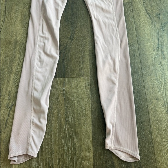 Athleta Leggings. Blush pink in color. Women’s size small. Great used condition! - Picture 2 of 9